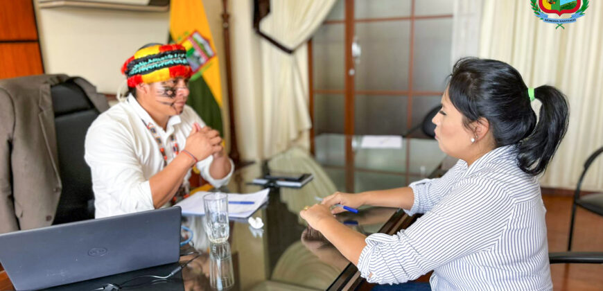 REUNIÓN DE TRABAJO CON LA ALCALDESA DEL CANTÓN PABLO SEXTO