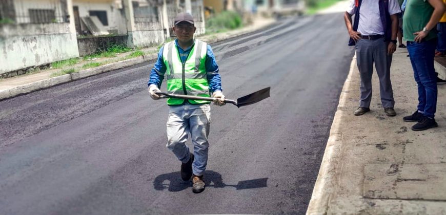 ¡Habitantes de Nueva Tarqui reciben con alegría el inicio de asfaltados!