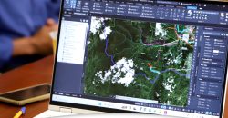 PREFECTO RECIBE AFECTUOSAMENTE A LA CIUDADANÍA