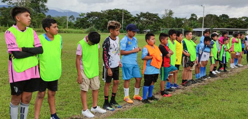 ¡Más espacios deportivos para nuestros niños!