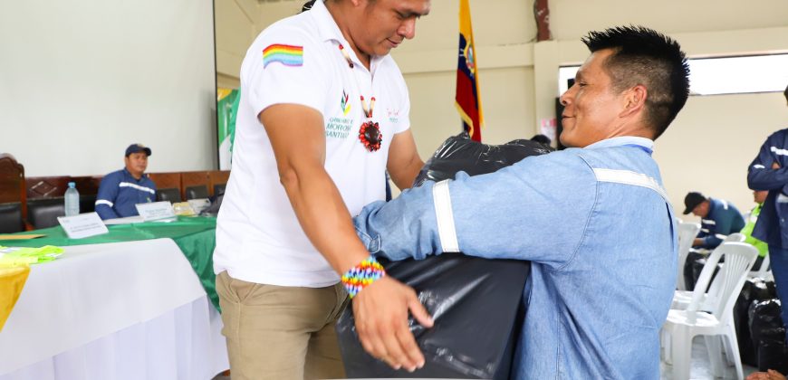 PRENDA DE VESTIR PARA LOS OBREROS