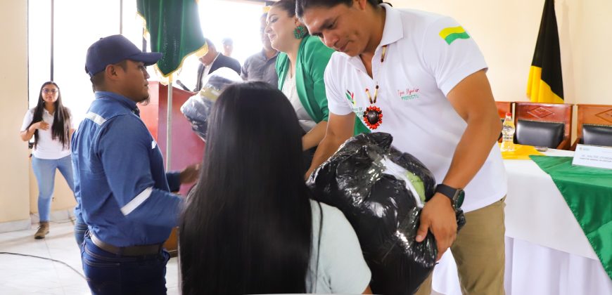 PRENDA DE VESTIR PARA LOS OBREROS