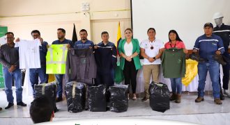 PRENDA DE VESTIR PARA LOS OBREROS