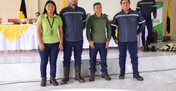 PRENDA DE VESTIR PARA LOS OBREROS