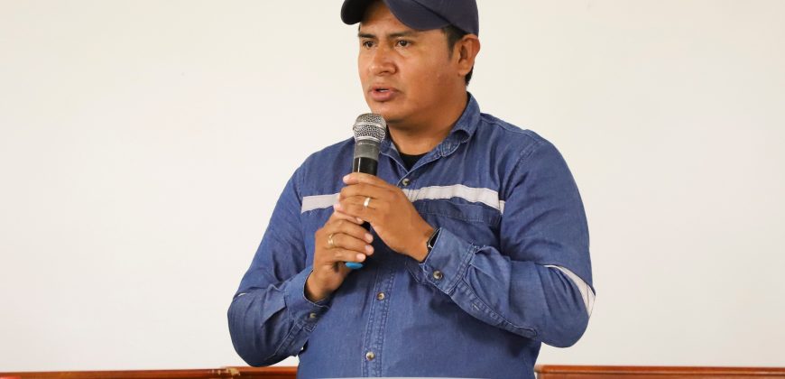 PRENDA DE VESTIR PARA LOS OBREROS