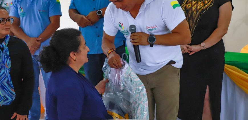 Uniformes para los funcionarios del GAD Provincial